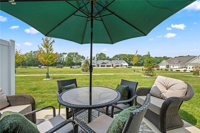 819 Brookwood Circle, Tipp City, OH 45371