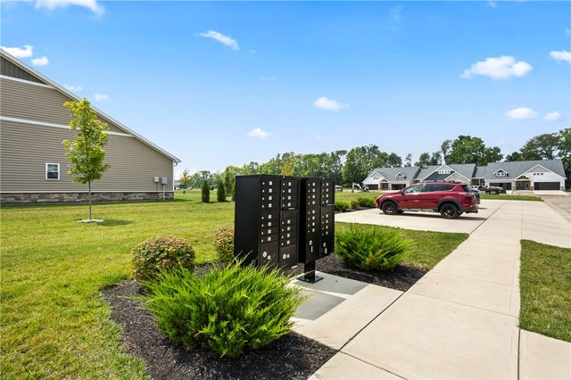 819 Brookwood Circle, Tipp City, OH 45371
