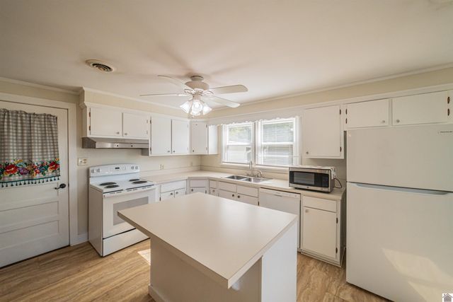 1447 Ogden Colvin Circle, Kevil, KY 42053