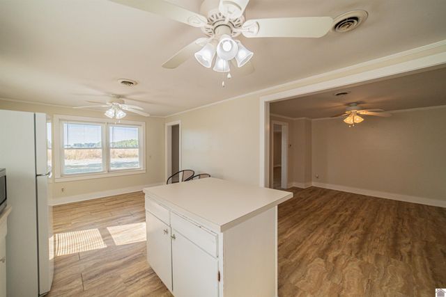 1447 Ogden Colvin Circle, Kevil, KY 42053