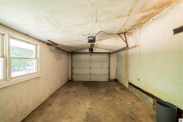 1447 Ogden Colvin Circle, Kevil, KY 42053