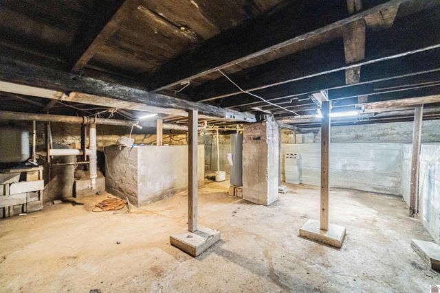 1447 Ogden Colvin Circle, Kevil, KY 42053