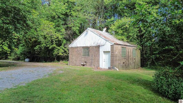 1447 Ogden Colvin Circle, Kevil, KY 42053