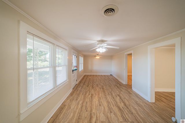 1447 Ogden Colvin Circle, Kevil, KY 42053