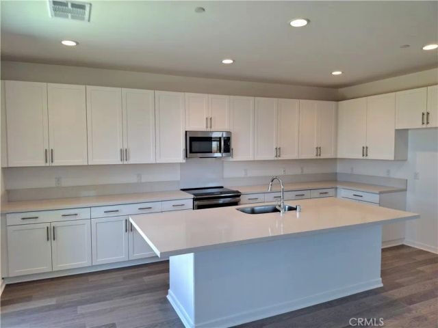 31326 SISKIYOU PASS Court, Winchester, CA 92596