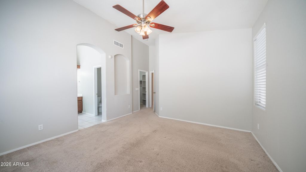 Image 14 of property listing at 6904 W PONTIAC Drive, Glendale, AZ 85308