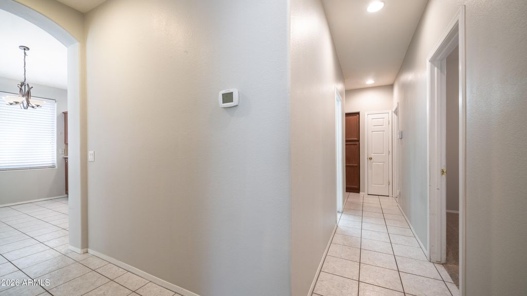 Image 19 of property listing at 6904 W PONTIAC Drive, Glendale, AZ 85308