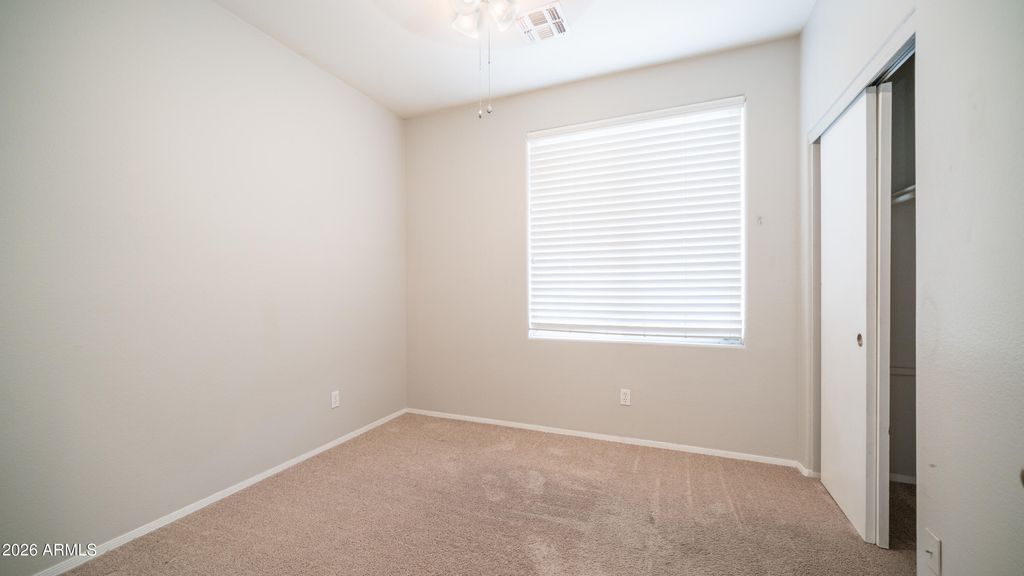 Image 20 of property listing at 6904 W PONTIAC Drive, Glendale, AZ 85308