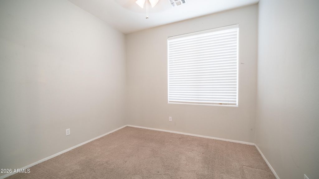 Image 21 of property listing at 6904 W PONTIAC Drive, Glendale, AZ 85308