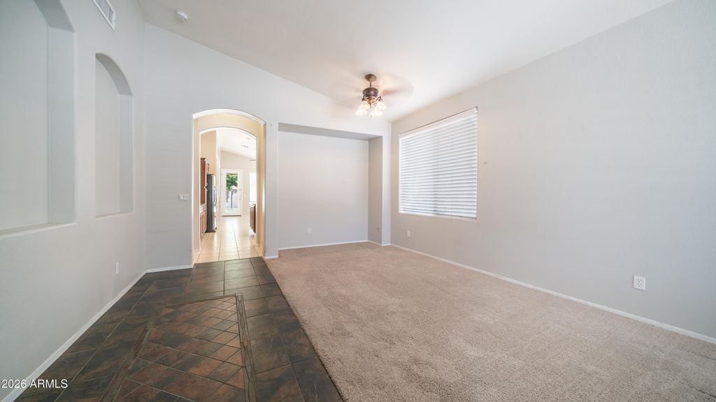 Image 3 of property listing at 6904 W PONTIAC Drive, Glendale, AZ 85308