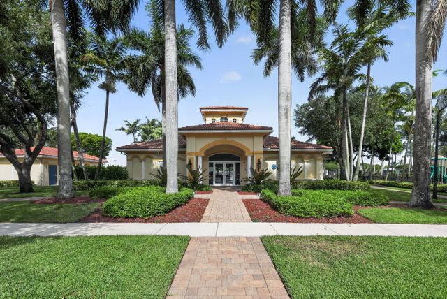 2823 S EVERGREEN Circle, Boynton Beach, FL 33426