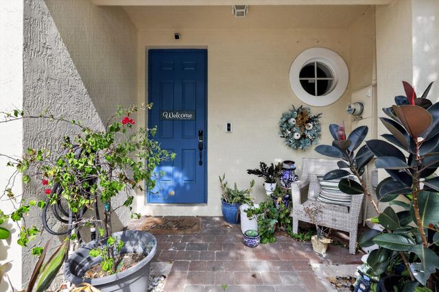 2823 S EVERGREEN Circle, Boynton Beach, FL 33426