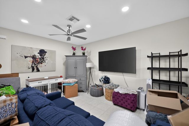 2823 S EVERGREEN Circle, Boynton Beach, FL 33426