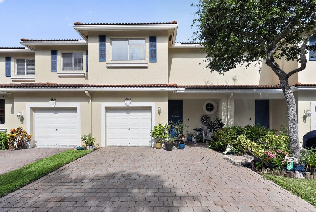 2823 S EVERGREEN Circle, Boynton Beach, FL 33426