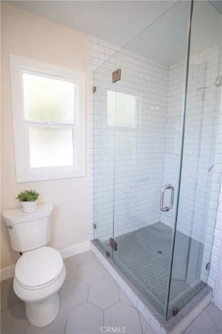 4279 Walton Avenue, Los Angeles, CA 90037