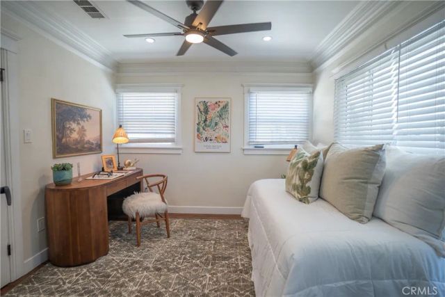 4279 Walton Avenue, Los Angeles, CA 90037