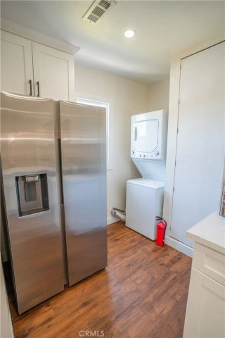 4279 Walton Avenue, Los Angeles, CA 90037