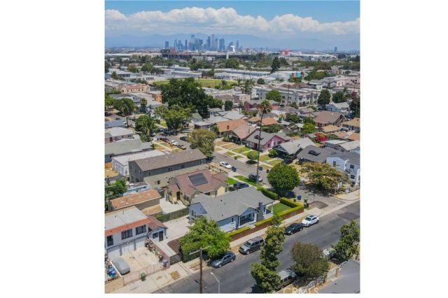 4279 Walton Avenue, Los Angeles, CA 90037