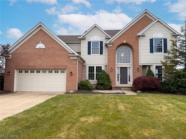 9660 Kingston Trail, Olmsted Falls, OH 44138