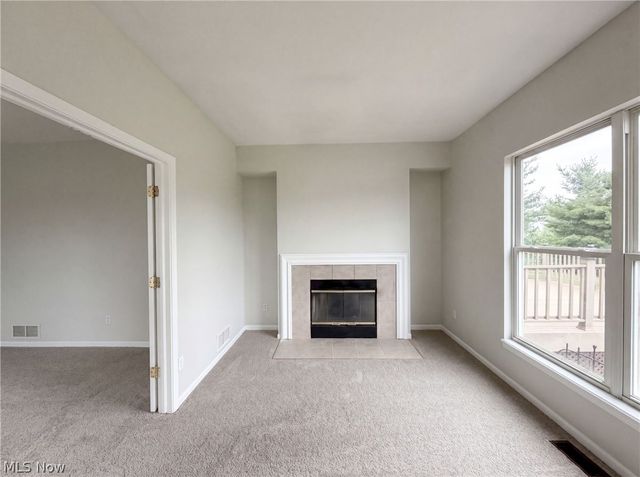 9660 Kingston Trail, Olmsted Falls, OH 44138