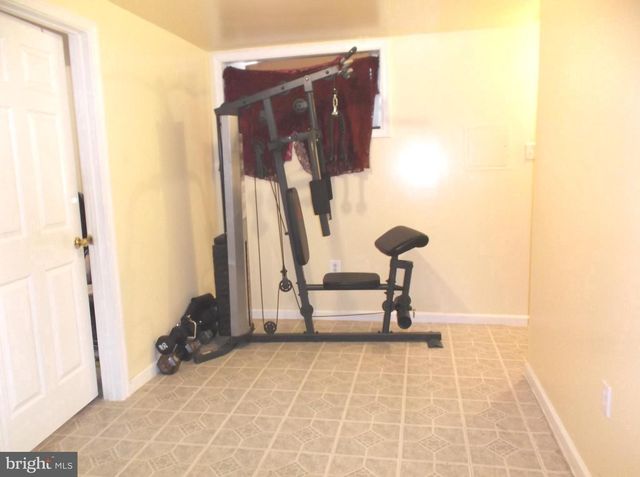 5801 DELTA LN, Suitland, MD 20746