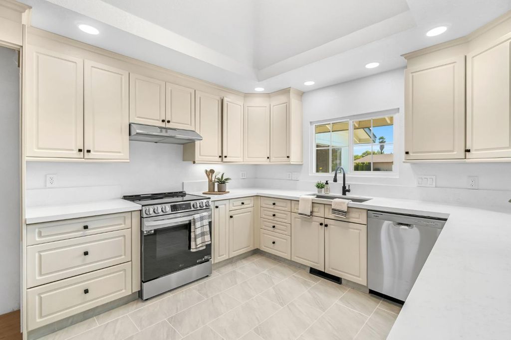 Image 14 of property listing at 2482 Country Club, Selma, CA 93662