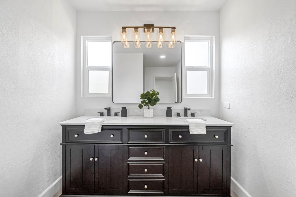 Image 22 of property listing at 2482 Country Club, Selma, CA 93662