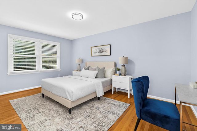 686 COLLEGE PKWY, Rockville, MD 20850