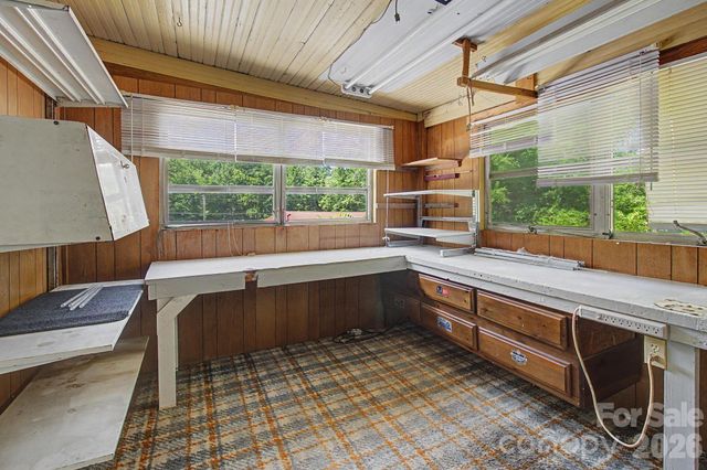 114 Old State Ten Road, Black Mountain, NC 28711