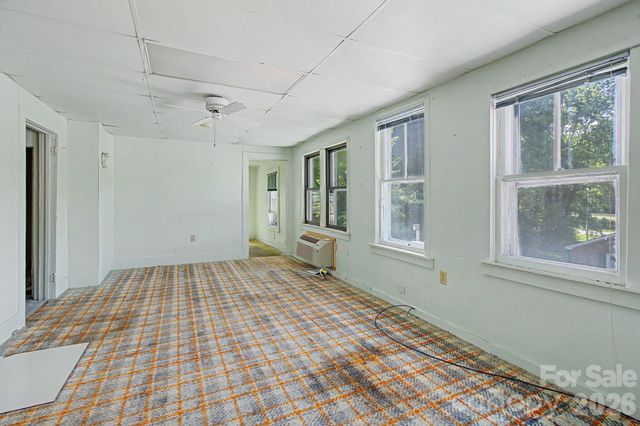 114 Old State Ten Road, Black Mountain, NC 28711