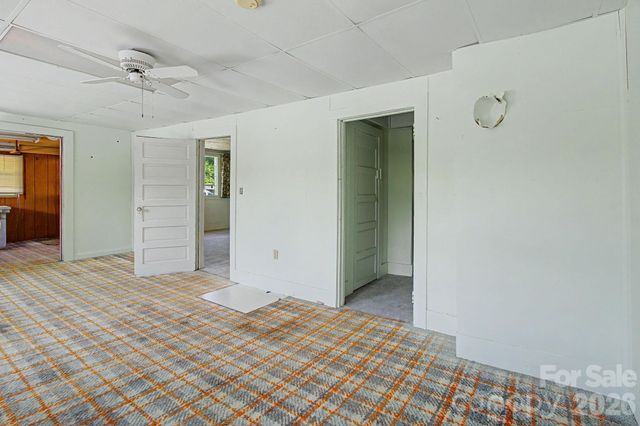 114 Old State Ten Road, Black Mountain, NC 28711