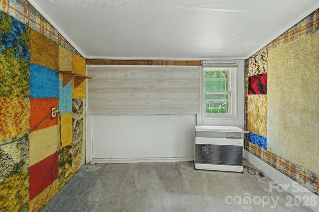 114 Old State Ten Road, Black Mountain, NC 28711