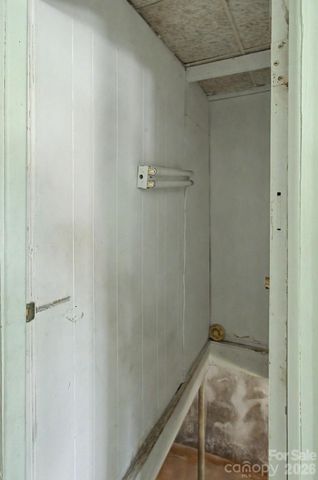 114 Old State Ten Road, Black Mountain, NC 28711