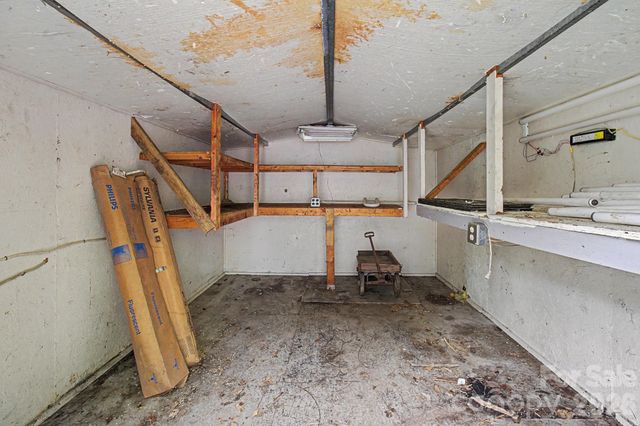 114 Old State Ten Road, Black Mountain, NC 28711