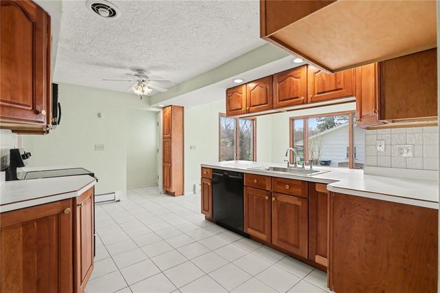 37 Nurmi Drive, Greece, NY 14616