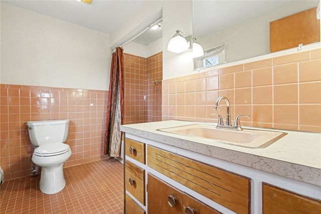 37 Nurmi Drive, Greece, NY 14616