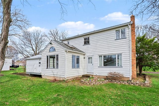 37 Nurmi Drive, Greece, NY 14616