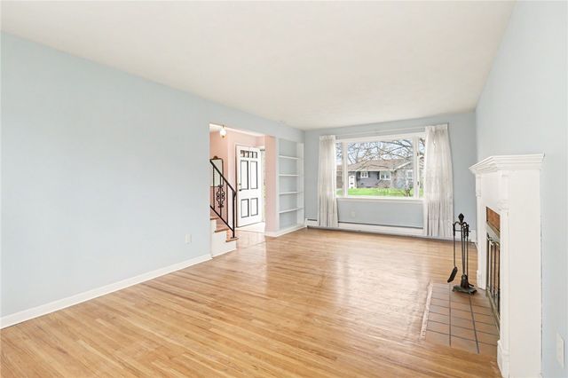 37 Nurmi Drive, Greece, NY 14616