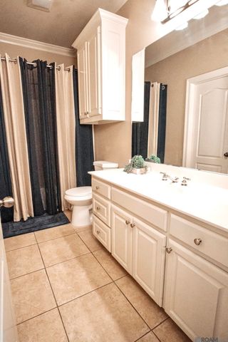 16633 Highland Club Ave, Baton Rouge, LA 70817
