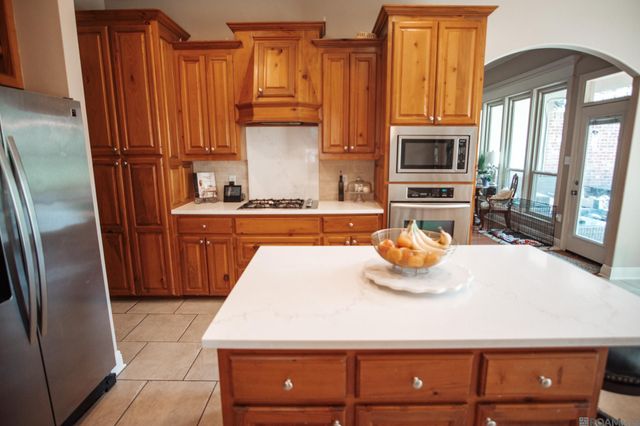 16633 Highland Club Ave, Baton Rouge, LA 70817