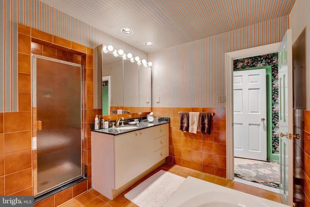 404 WYNMERE RD, Wynnewood, PA 19096