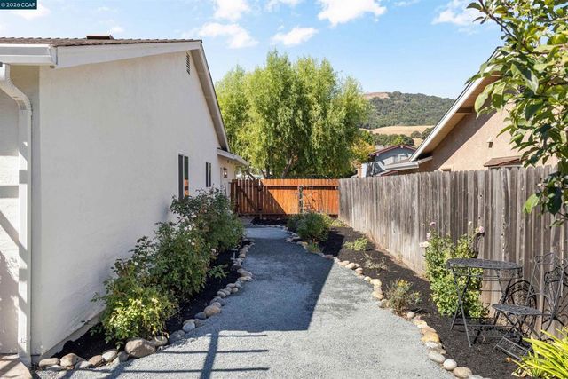 1125 Delta Way, Danville, CA 94526