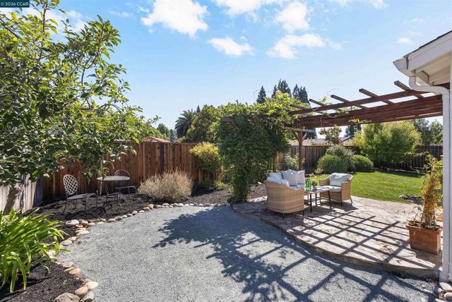1125 Delta Way, Danville, CA 94526