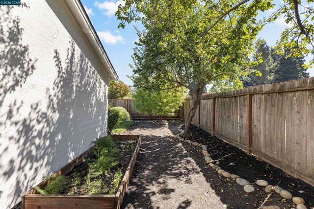 1125 Delta Way, Danville, CA 94526