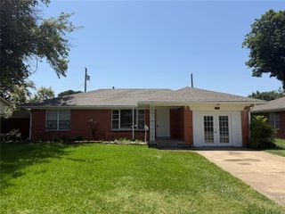 428 La Salle Drive, Richardson, TX 75081