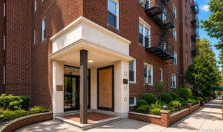 65-70 Booth Street 5E, Rego Park, NY 11374