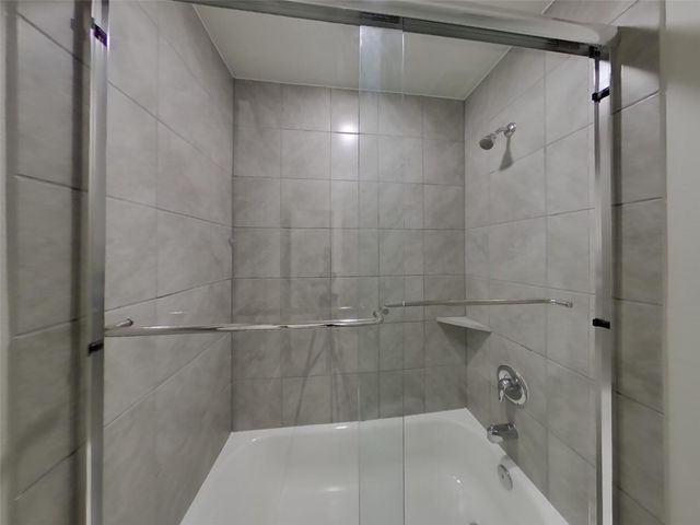 9835 Willow Creek Commerce Drive 304, Tomball, TX 77375