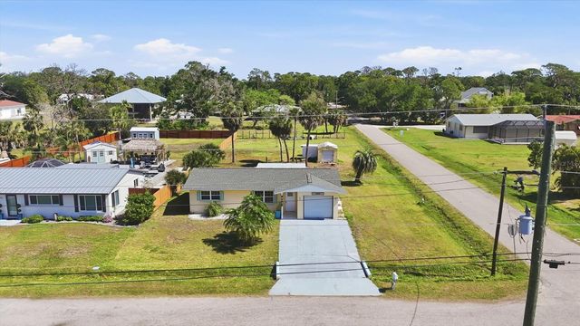 900 STEWART STREET, Englewood, FL 34223
