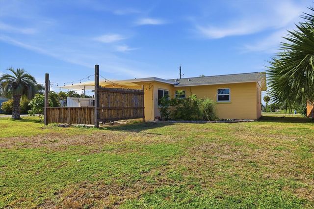 900 STEWART STREET, Englewood, FL 34223