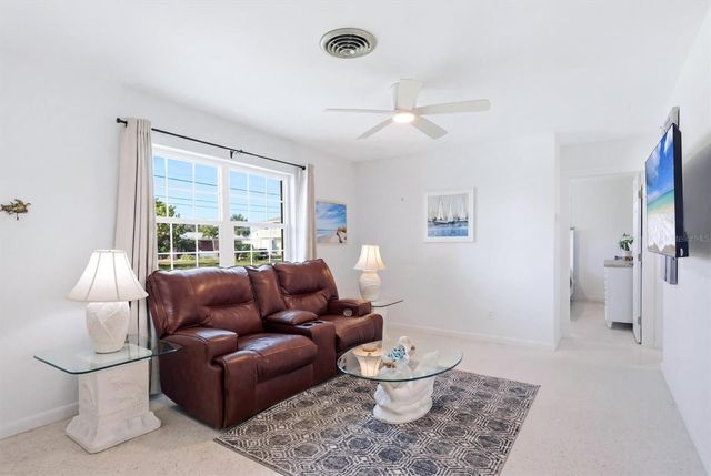 900 STEWART STREET, Englewood, FL 34223